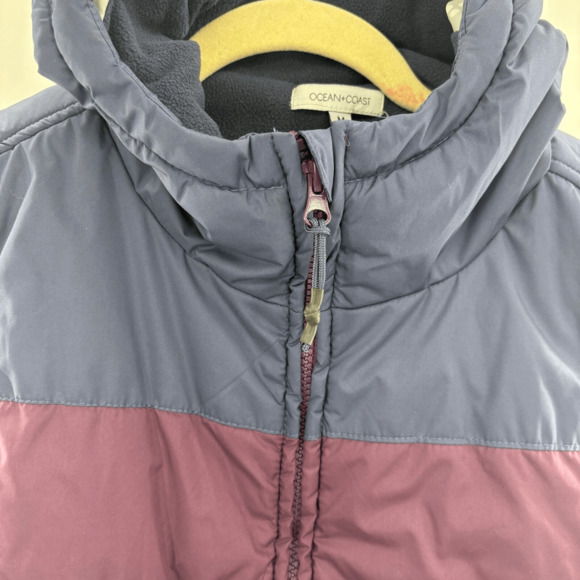 Ocean + Coast Women's Hooded Vest Size M Colorblock Puffer Vest Lightweight - Picture 3 of 10